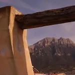 Tipica Sa Corte Penzion Oliena
