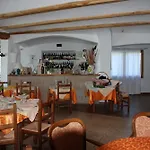 Penzion Tipica Sa Corte Oliena