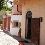 Tipica Sa Corte Oliena