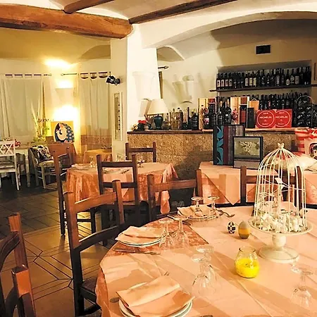 Tipica Sa Corte Inn Oliena