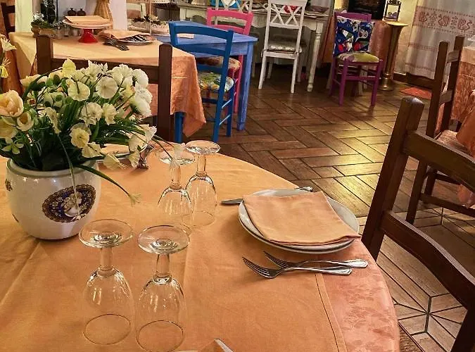 Tipica Sa Corte Inn *