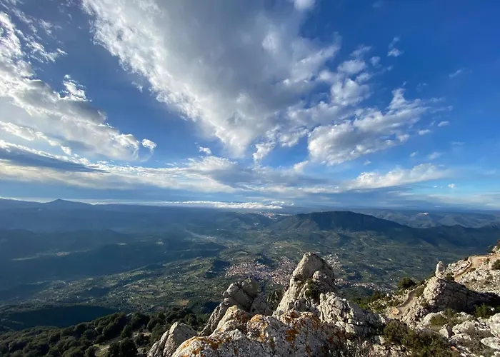 Tipica Sa Corte * Oliena