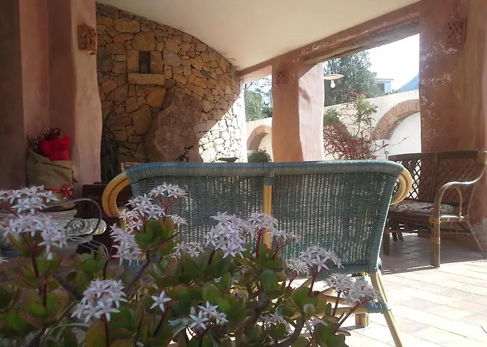 Tipica Sa Corte Inn Oliena